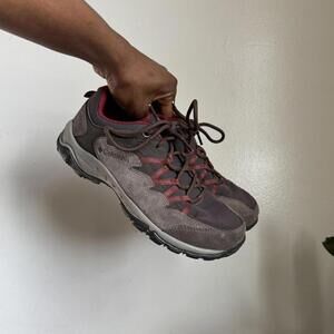 Earthy Gorpcore Columbia Redmond Hiking Shoes Women’s 7‎